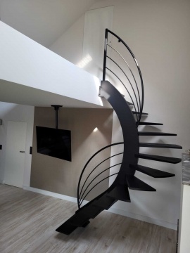 Schody nowoczesneNowoczesne schody z ozdobą balustradą na antresolę w czarnym kolorze - fot. 2