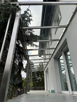 Zadaszenie balkonu - dom