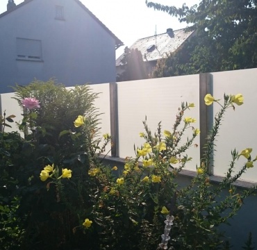 Nowoczesne ogrodzeniowe panelowe ze stali nierdzewnej i mlecznego szkła hartowanego